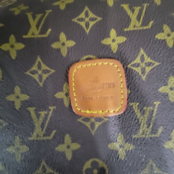 Louis Vuitton  garmet carrier - Picture 3 of 15